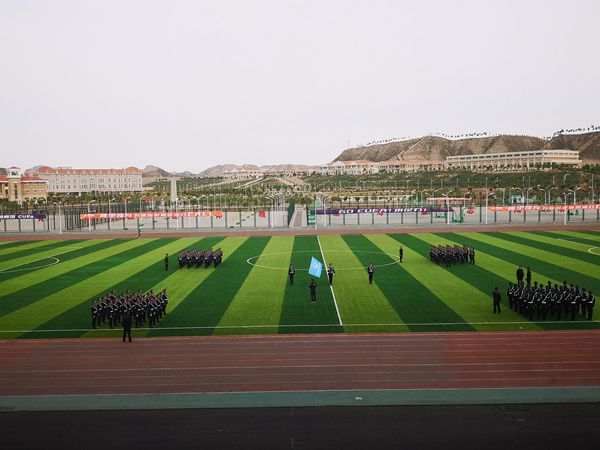 学生处积极排练全国青少年校园足球联赛高职高专组北区比赛开幕式表演