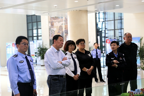 省教育厅领导来我院指导检查全国青少年校园足球联赛准备工作