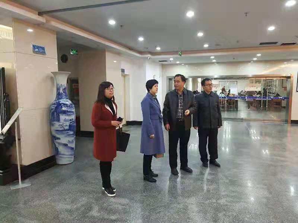 陶晓岚副院长带队赴兰州城市学院图书馆考察交流