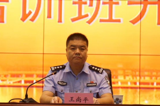平凉市人事局_平凉市人社局局长是谁_平凉市人设局