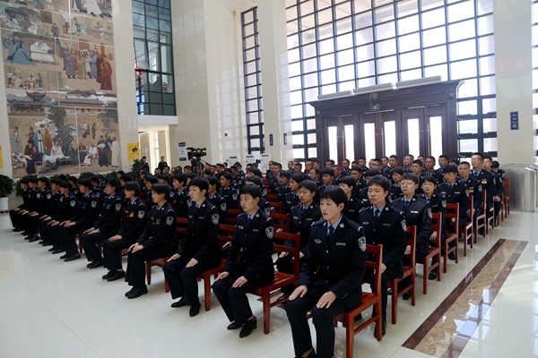 甘肃警察职业学院制服图片