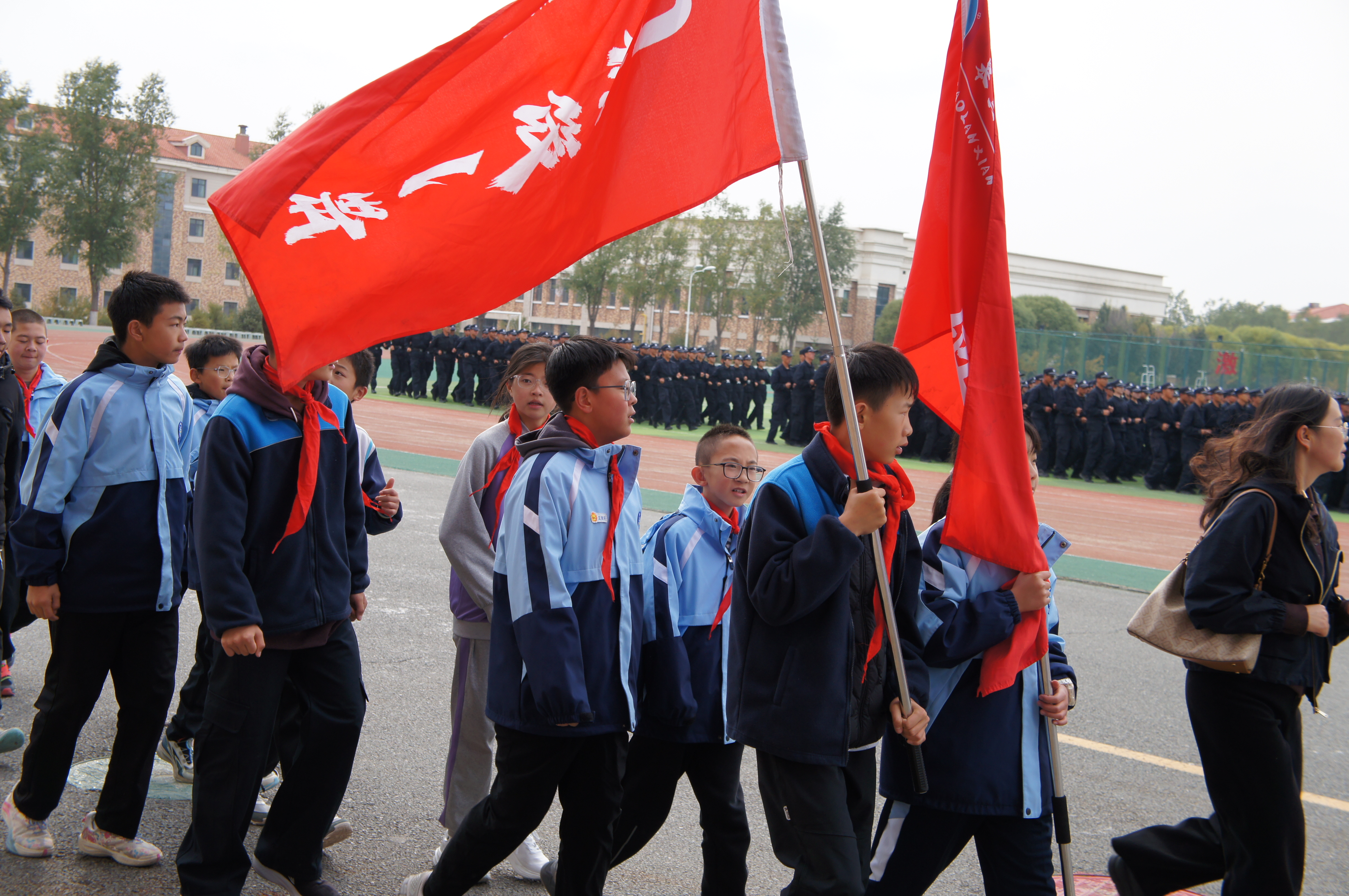 1761116572130721.jpg 走进警营4.jpg