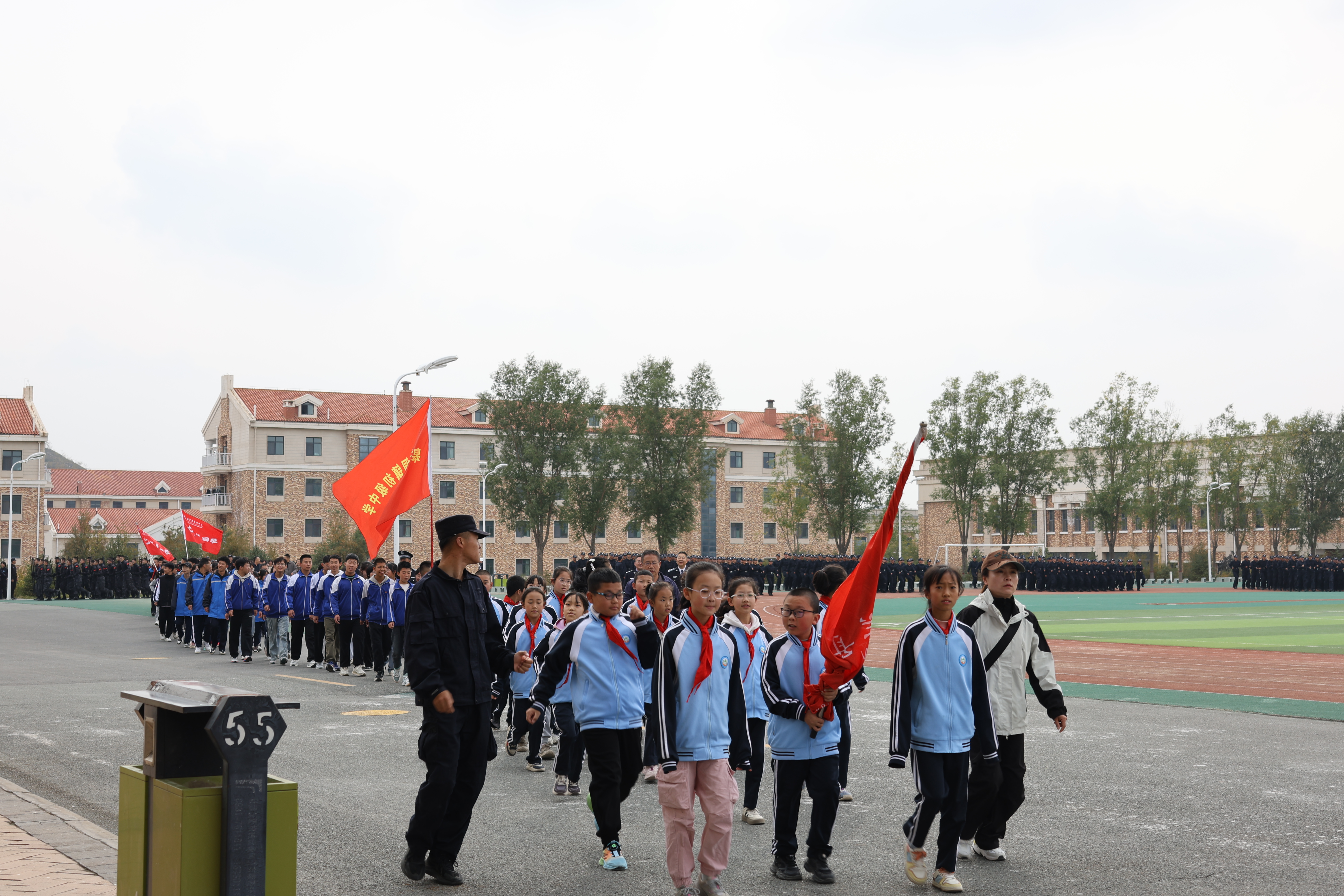 1761117651173332.jpg 走进警营5.jpg