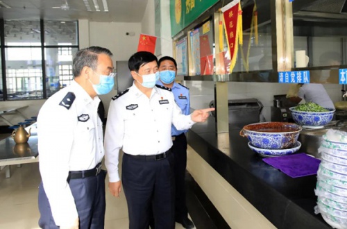 曹明到甘肃警察职业学院检查返校开学情况