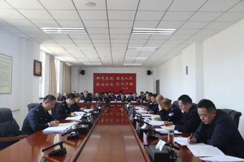 学院举办深入贯彻中央八项规定精神学习教育专题读书班