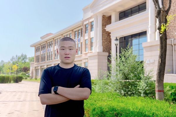 1757237606109464.jpg 1.杜昊泽_副本.jpg