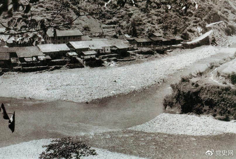 1935年6月26日,中共中央政治局在四川懋功两河口召开会议。会议决定红军北上创造川陕甘根据地。图为两河口。