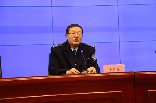 1484123523111237.jpg 学院党委书记、院长任尔昕主持报告会并作总结讲话1.jpg