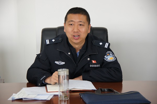 1490257251440860.jpg 后勤保障处处长雷璇吉主持会议2.JPG