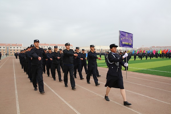 1494393531677578.jpg 入警训练班方队入场.JPG